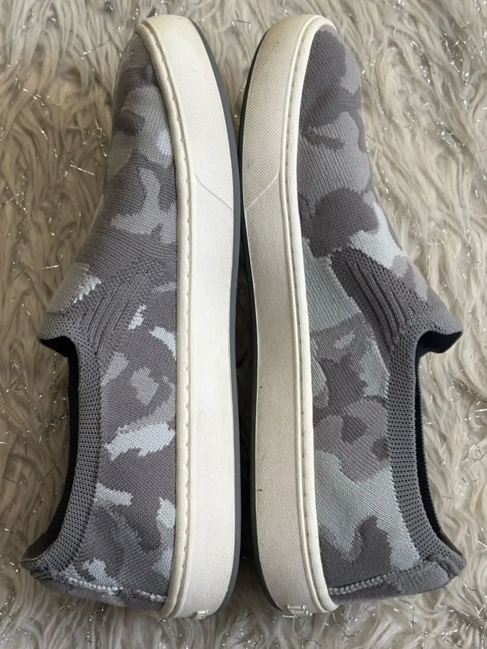 L.L. Bean Gray Women’s Camo‎ Knit Slip-On Sneakers Size 6 Medium